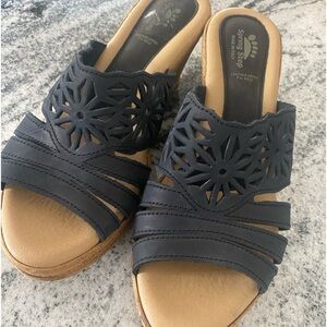 Spring Step Wedge Sandals sz 42
